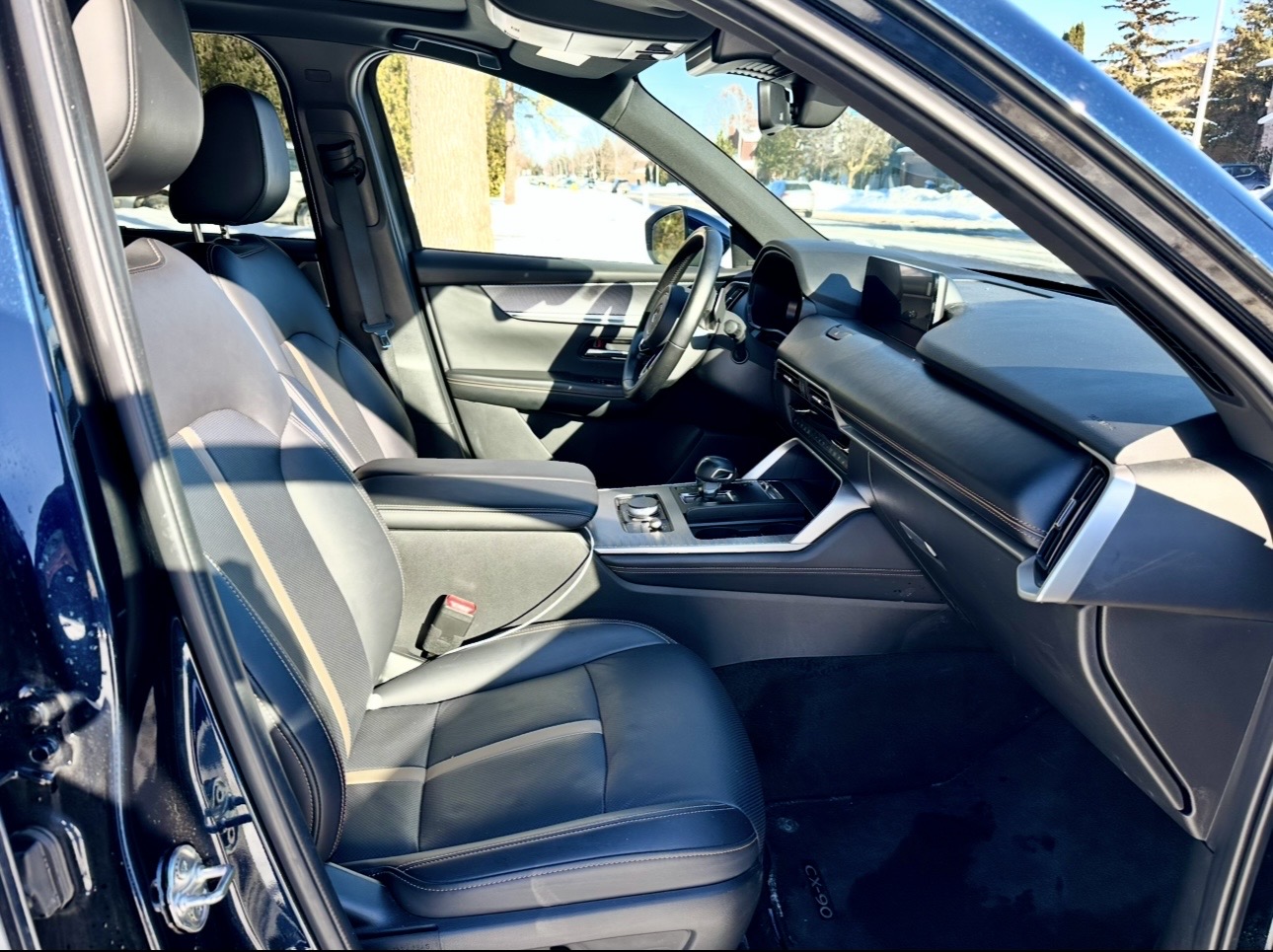 2024 Mazda CX-90 photo 3