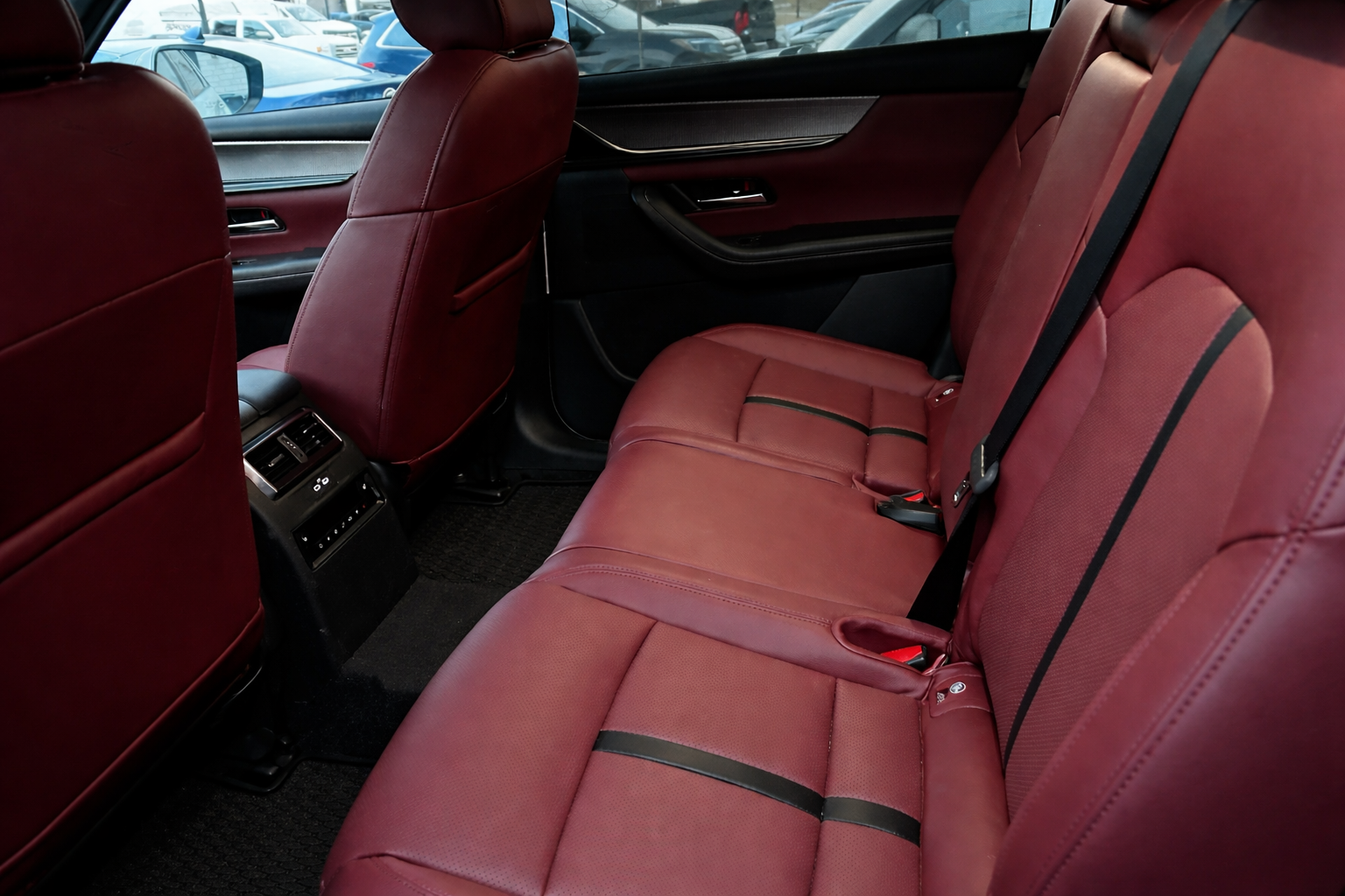 2025 Mazda CX70 photo 5