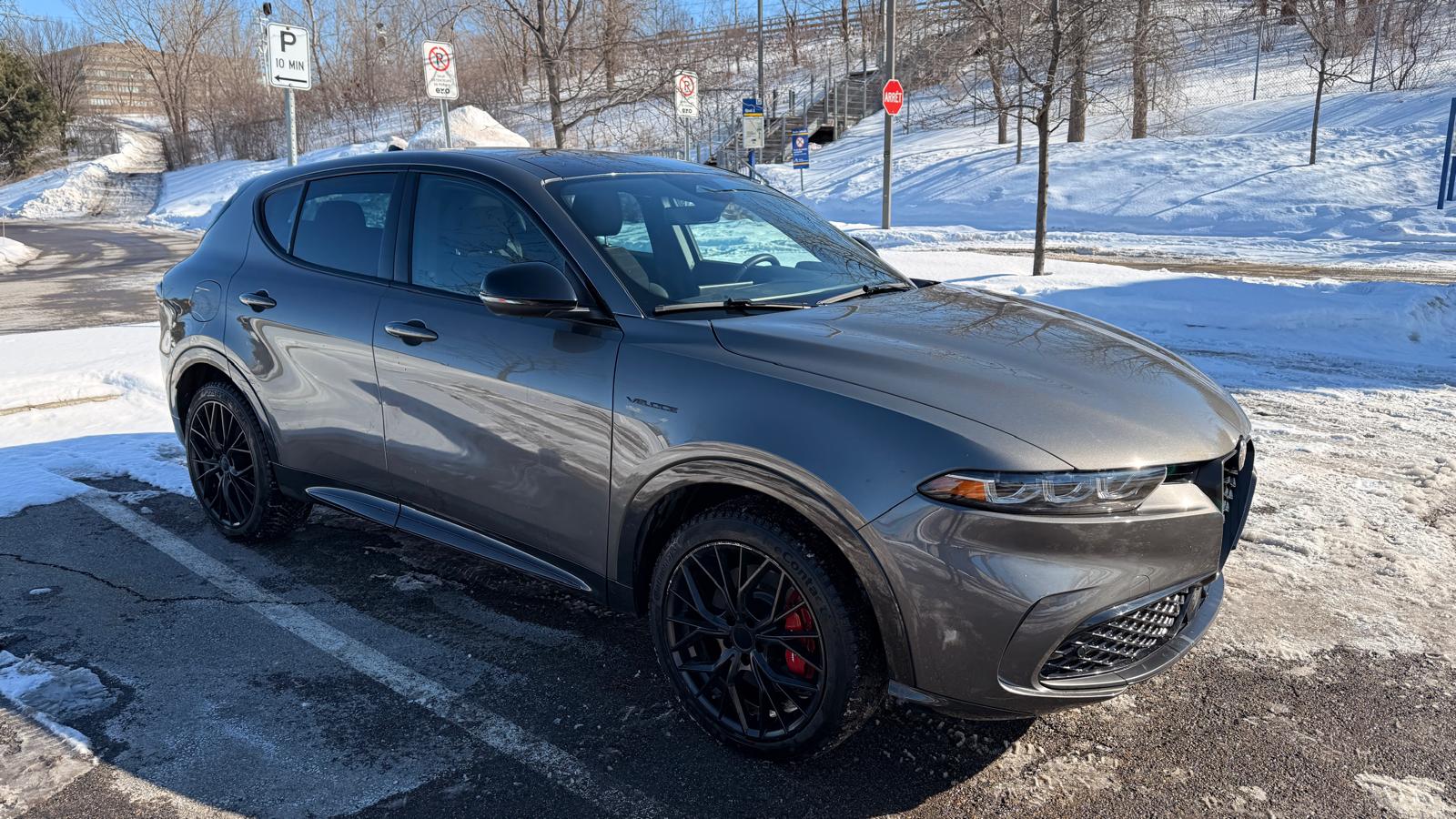2024 Alfa Romeo Tonale photo 2