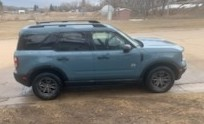 2022 Ford Bronco photo 2
