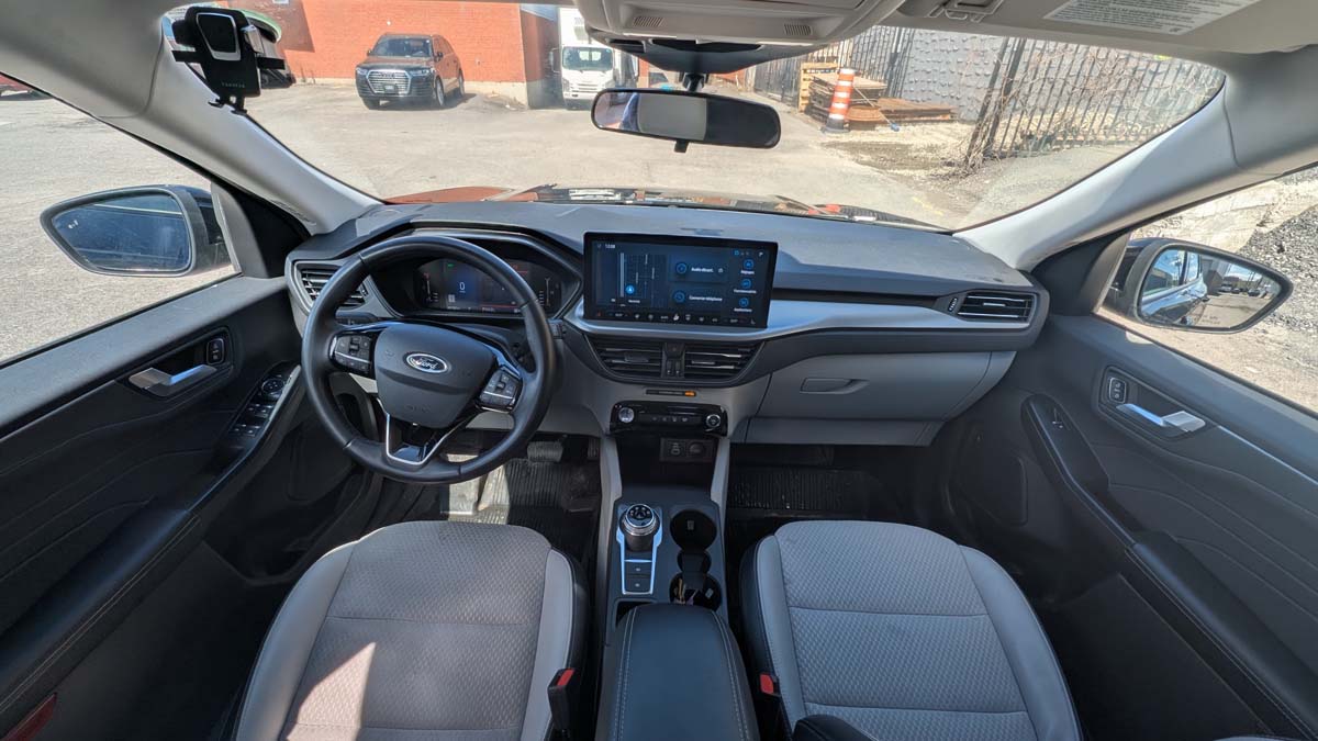 2024 Ford Escape photo 4
