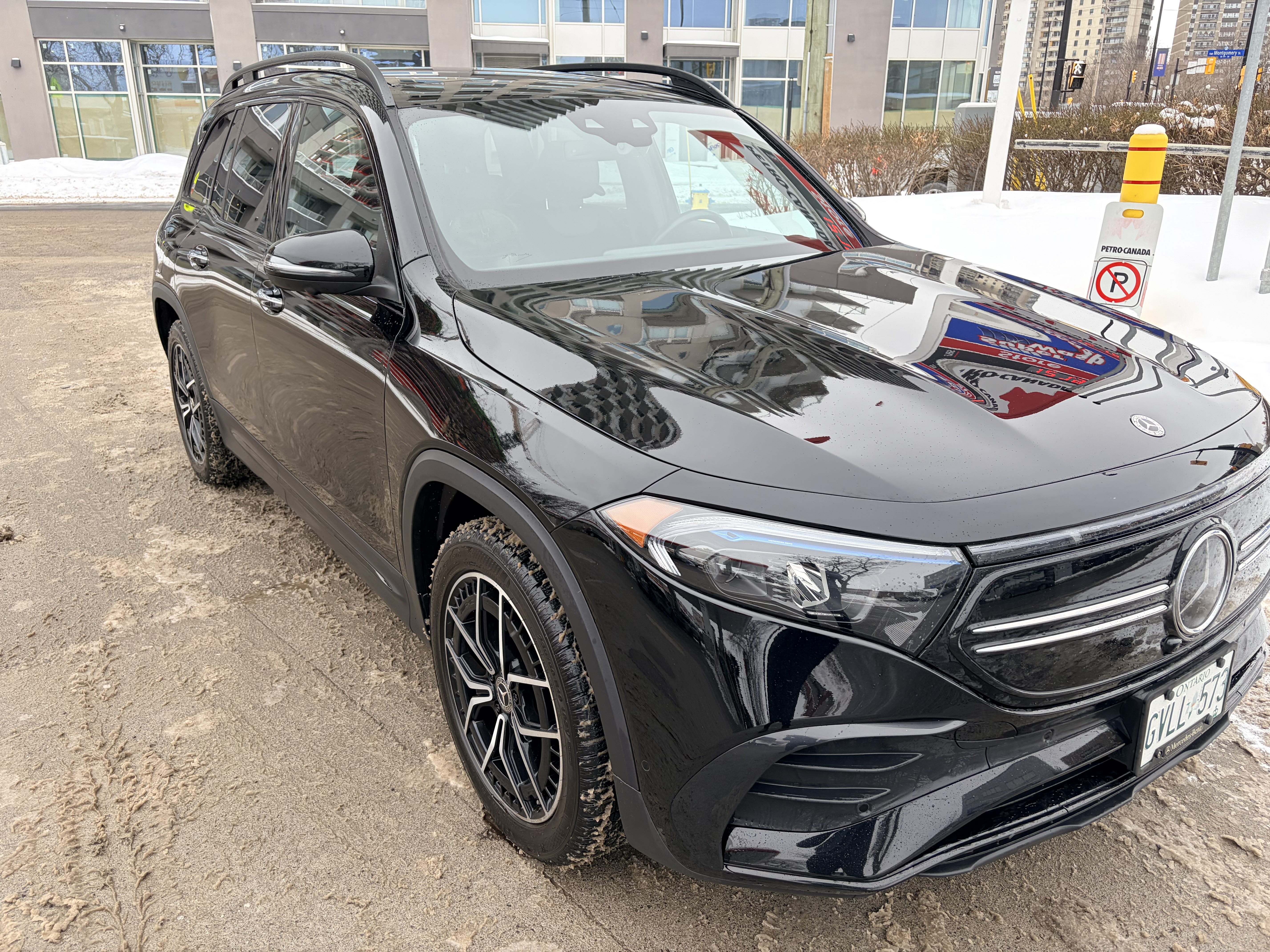 2023 Mercedes-Benz EQB-350 4-MATIC photo 3