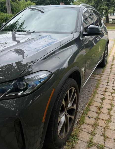 2024 BMW 2024 BMW X5 xDrive40i Sports Activity Vehicle Dark Grey photo 2