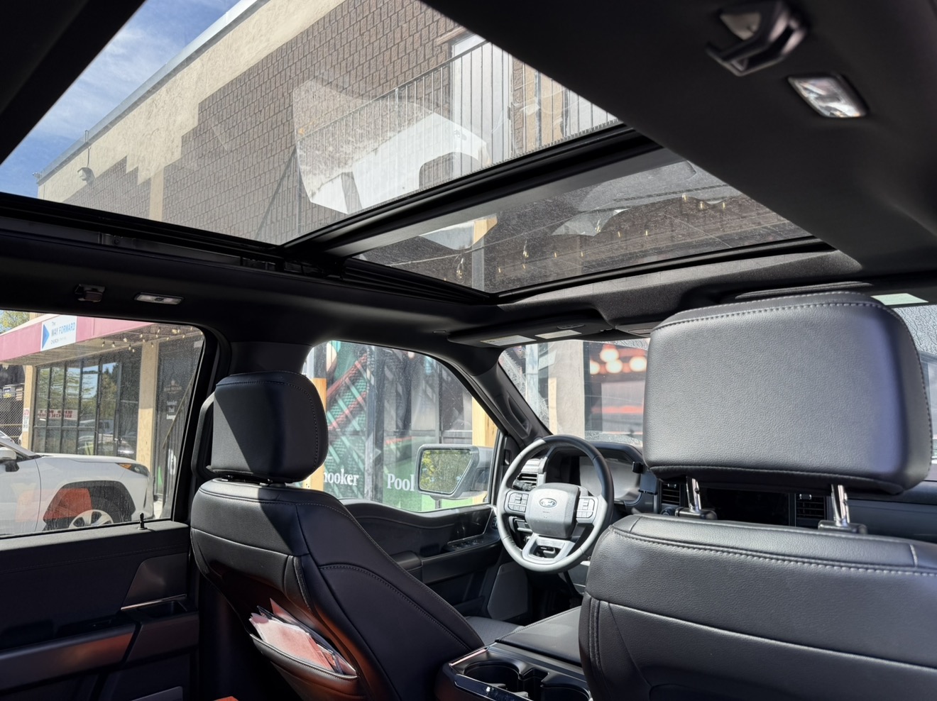 2026 Ford 🔥 2026 Ford F-150 Lariat – LEASE TAKEOVER + $2,000 CASH INCENTIVE 🔥 Looking for someone to take ove photo 6