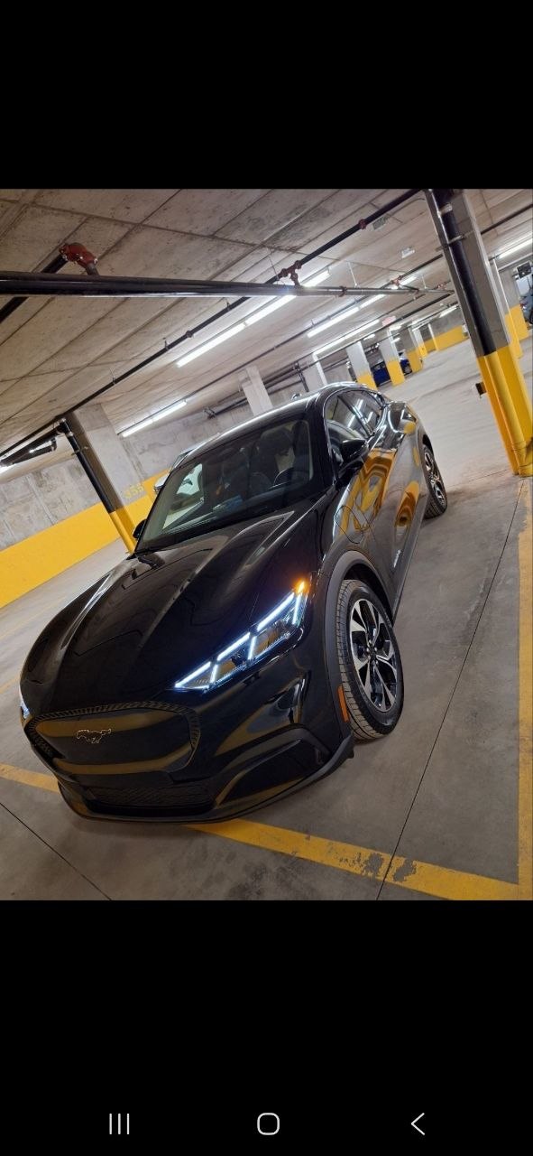 2026 Ford Mach-e photo 3