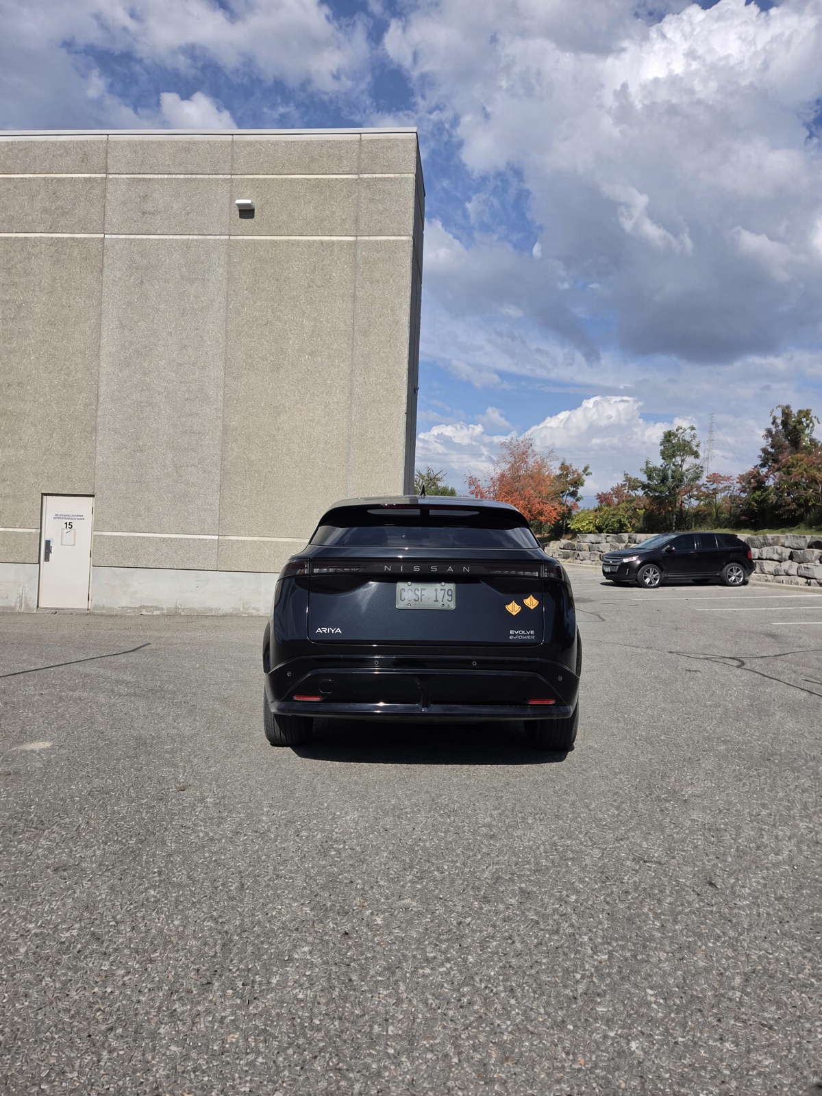 2025 Nissan Ariya photo 3