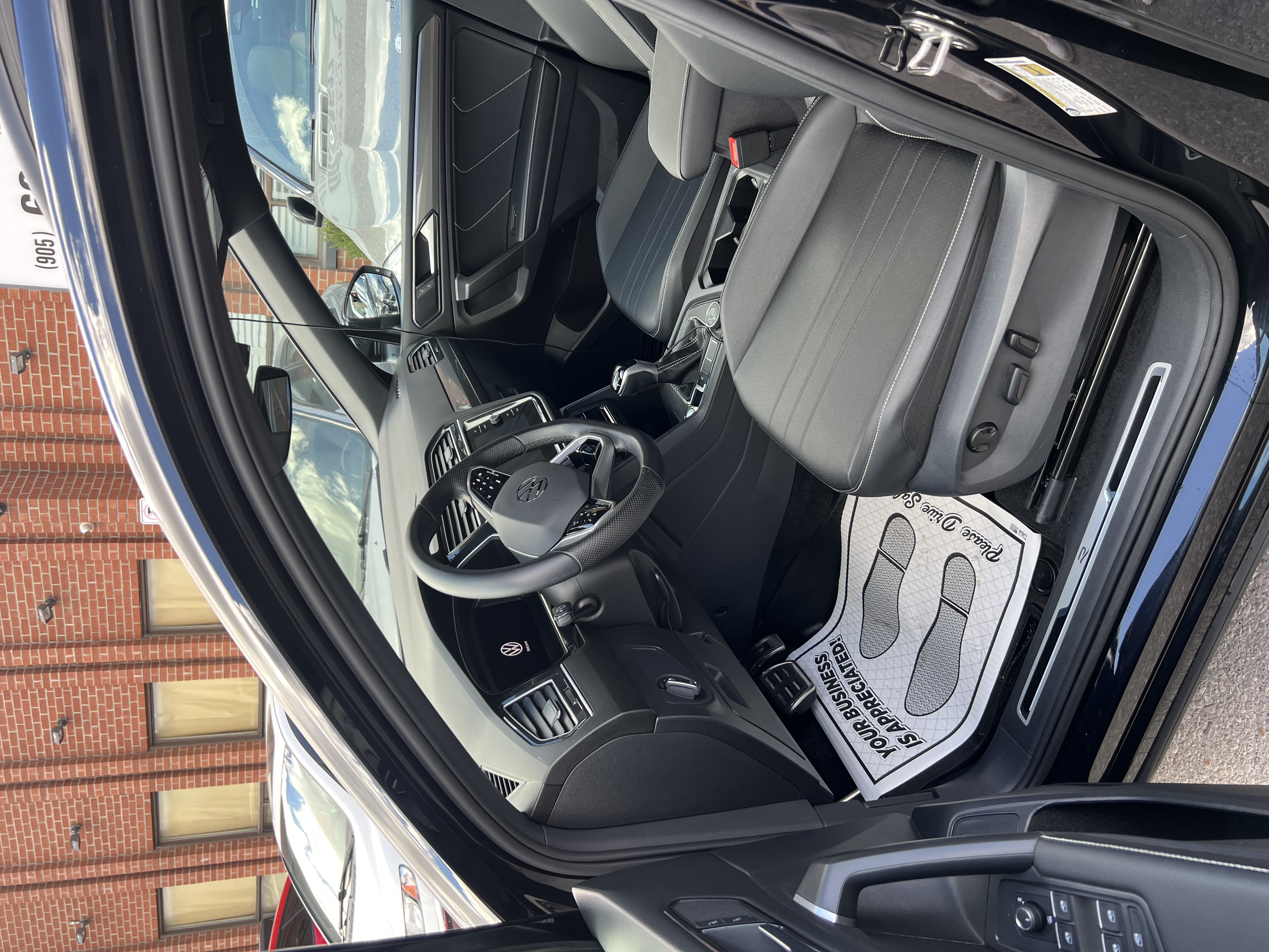 2024 Volkswagen Tiguan photo 6