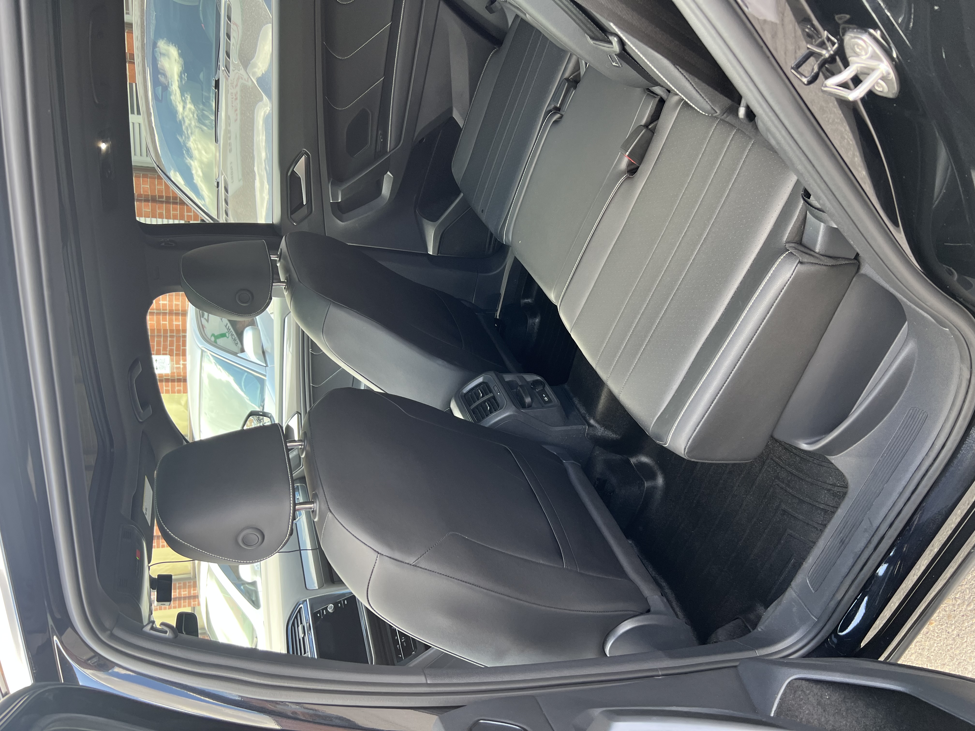 2024 Volkswagen Tiguan photo 7