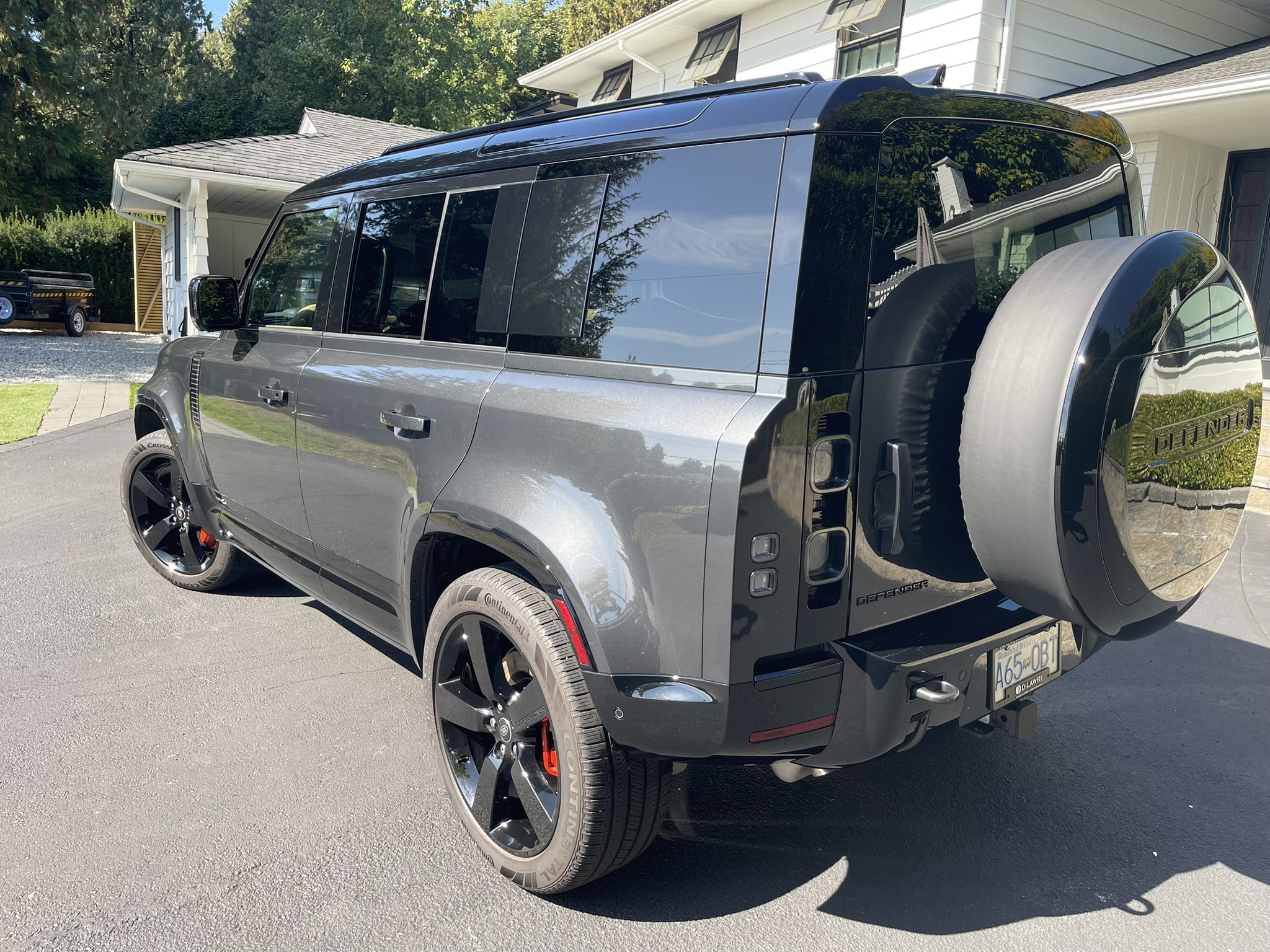 2025 Land Rover Defender 110 P400 X photo 9